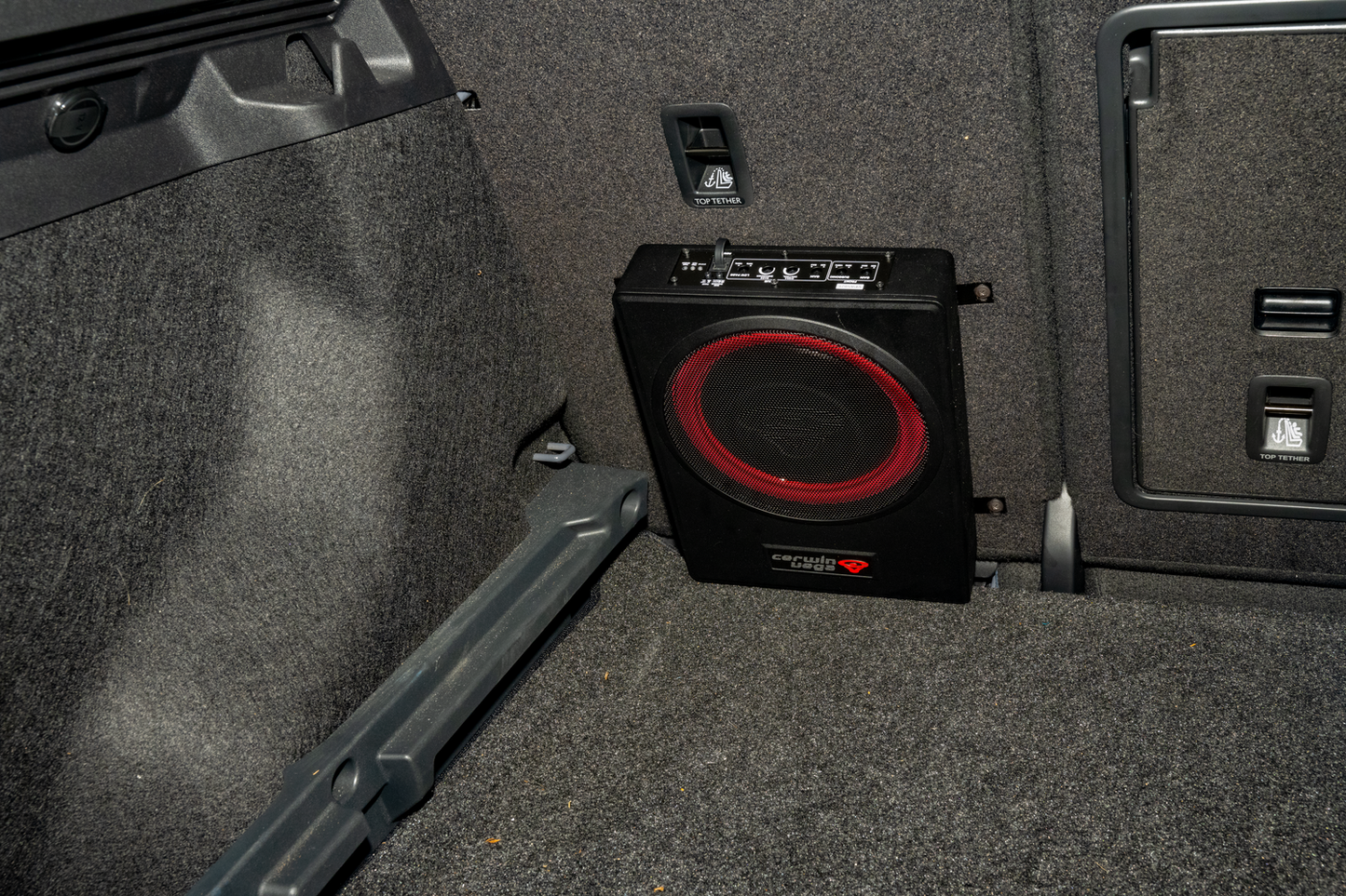 8" UNDER-SEAT BASS SOLUTION WITH VEGA BASS + 4 CHANNEL OUTPUT FOR ADDTIONAL SPEAKERS - VPAS841
